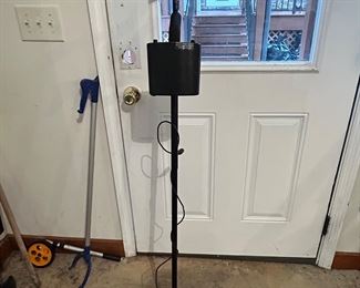 	#131	Bounty Hunter Tracker IV metal detector	 SOLD				