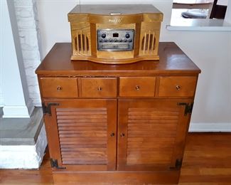 Philco record player / CD player / radio ~ cabinet Ethan Allen by Baumritter
