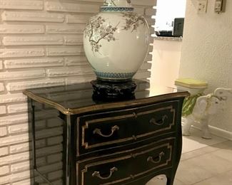 Bodart
Louis XV style
Chest