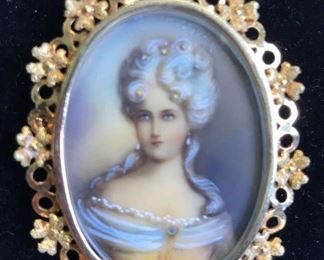 750/18k hand painted woman pendant brooch
