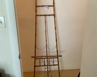 BAMBOO EASEL FOR ART