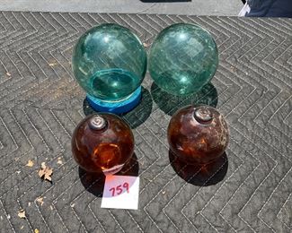 GLASS FLOATS
