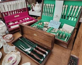 Cutco engraved carving set