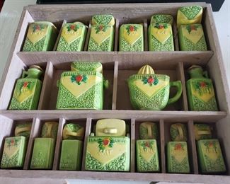 Child's cannister set 