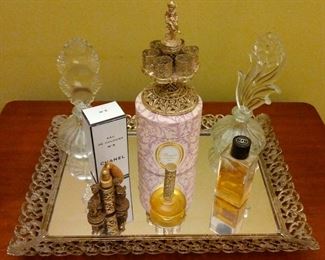 "Forest Hills Treasures" in Augusta, GA. Closing 8pm Mon 6/19. Pickup is Tue 6/20 from 2-6p. Please click here to see more photos, descriptions, and current bids: https://ctbids.com/estate-sale/22139