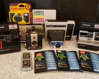 "Forest Hills Treasures" in Augusta, GA. Closing 8pm Mon 6/19. Pickup is Tue 6/20 from 2-6p. Please click here to see more photos, descriptions, and current bids: https://ctbids.com/estate-sale/22139