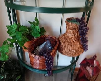 BASKET DECOR