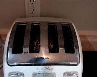 4 SLICE TOASTER