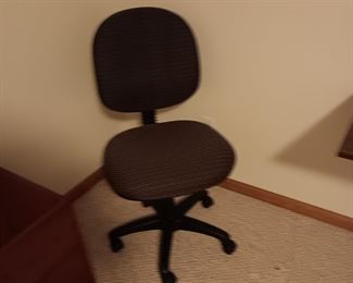 COMPUTER CHAIR