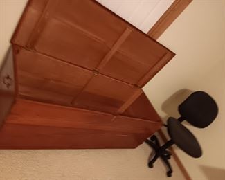 LARGE STORAGE CEDAR BOX