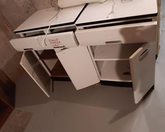 METAL CABINETS IN GOOD CONDITION