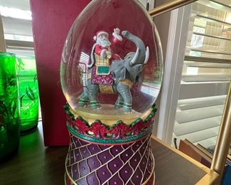 Waterford snow globe