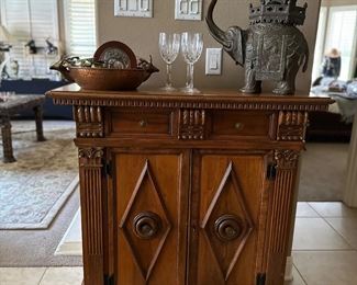 Vintage cabinet