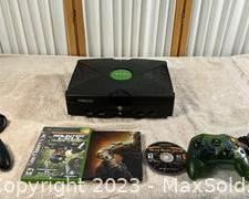wvintage xbox with controllers and three games not tested2821 t