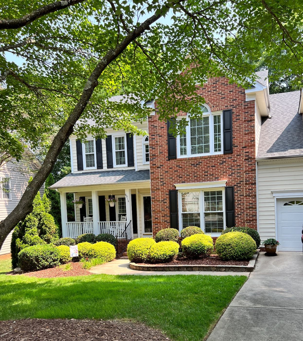 Contemporary So. Charlotte Downsizing Sale starts on 6/23/2023