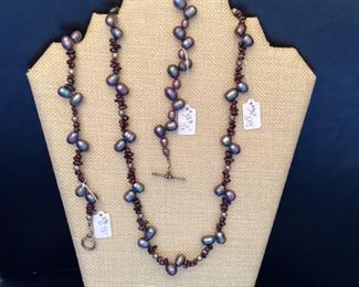 Sterling silver gray iridescent pearls and garnet stone necklace and bracelets, custom made in Cabo San Lucas, Mexico.