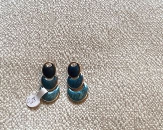 Fashion earrings