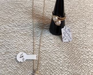 14K yellow gold, cultured pearl and diamond