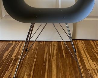 Pure Design End Table