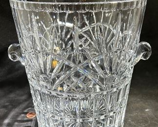 Crystal ice bucket 
