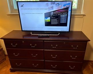 Saucer Woodworking dresser