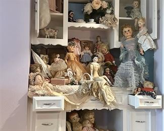 Antique and vintage dolls 