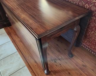 Beautiful Drop Leaf Table