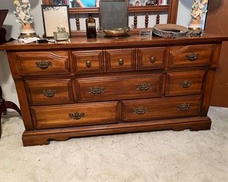 dresser with mirror