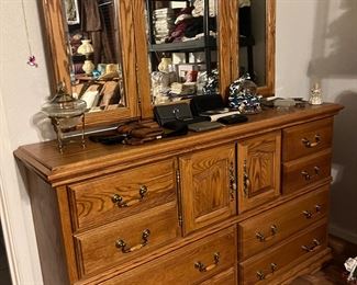 dresser with three piece mirror