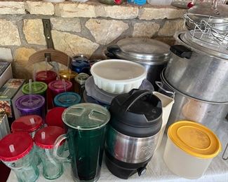 plastic drinkware 