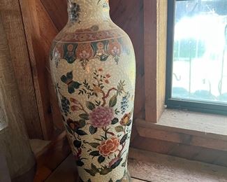  Chinese cloisonne vase