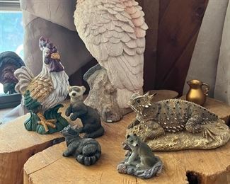 animal figurines, parrot, horny toad, rooster