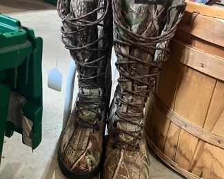 camouflage wader boots 