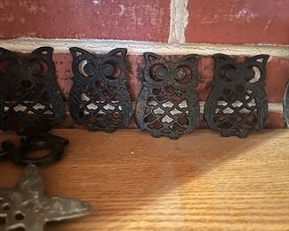 owl cast iron trivets