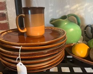 brown dishes