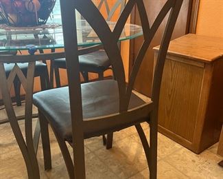 glass top dining table and chairs