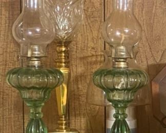 Hurricane lamps in different colors 