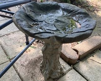 Concrete birdbath