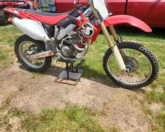 d8UvC3RrTb3GNI6WoDJ stB