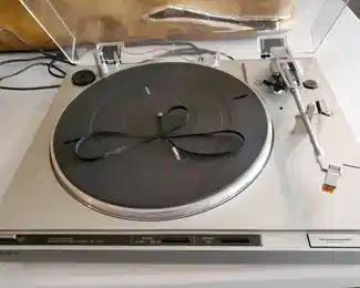 Another turntable.  This one appears to need belt replaced