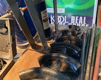 Pipe bender with assortment of different size benders