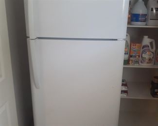 Frigidaire Refrigerator with Freezer - manufactured 07-20.