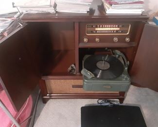 1951 Philco Vacuum Tube Radio & Record Player Console - model 51-1732. Radio works & record player needs new disk drive tire.