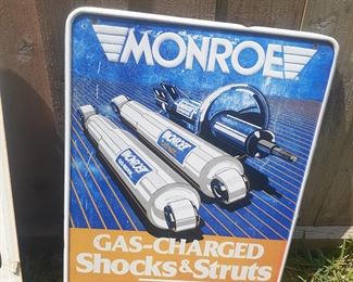 "Monroe" shocks sign