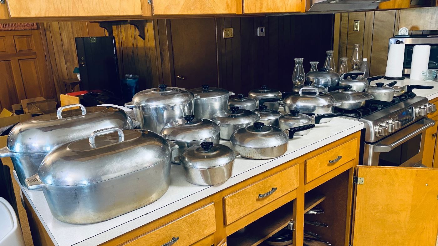 What is Magnalite Cookware? - The Wizard of Oz Blog