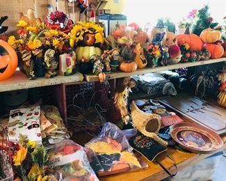 Lots of fall decorations 