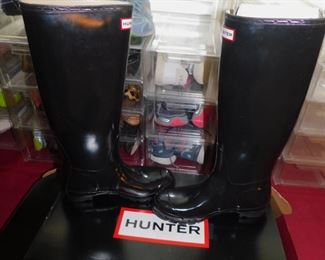 NEW IN BOX HUNTER BOOTS