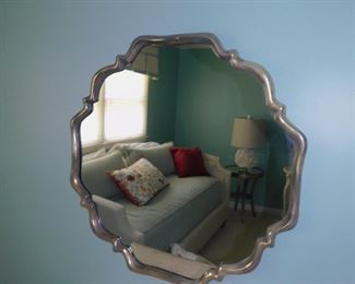 DECORATOR MIRROR