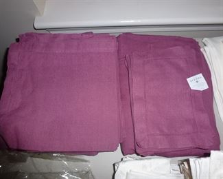 SFERRA FINE TABLE LINENS