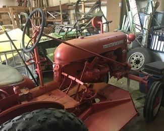 1930s Farmall, doesnt work, we can tell you what is needed
